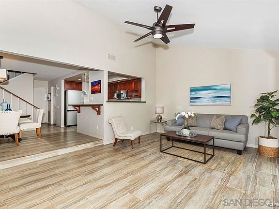 3rd image of 3905 Caminito Del Mar Surf