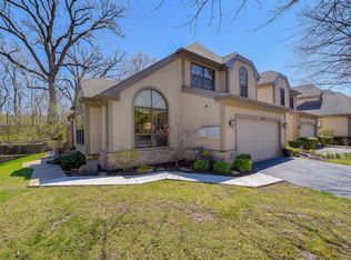 1254 Hobson Oaks Dr, Naperville, IL