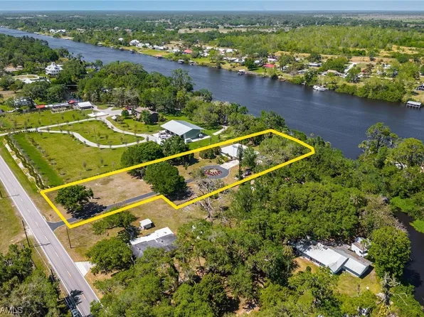 3050 Fort Denaud Rd, Labelle, FL 33935