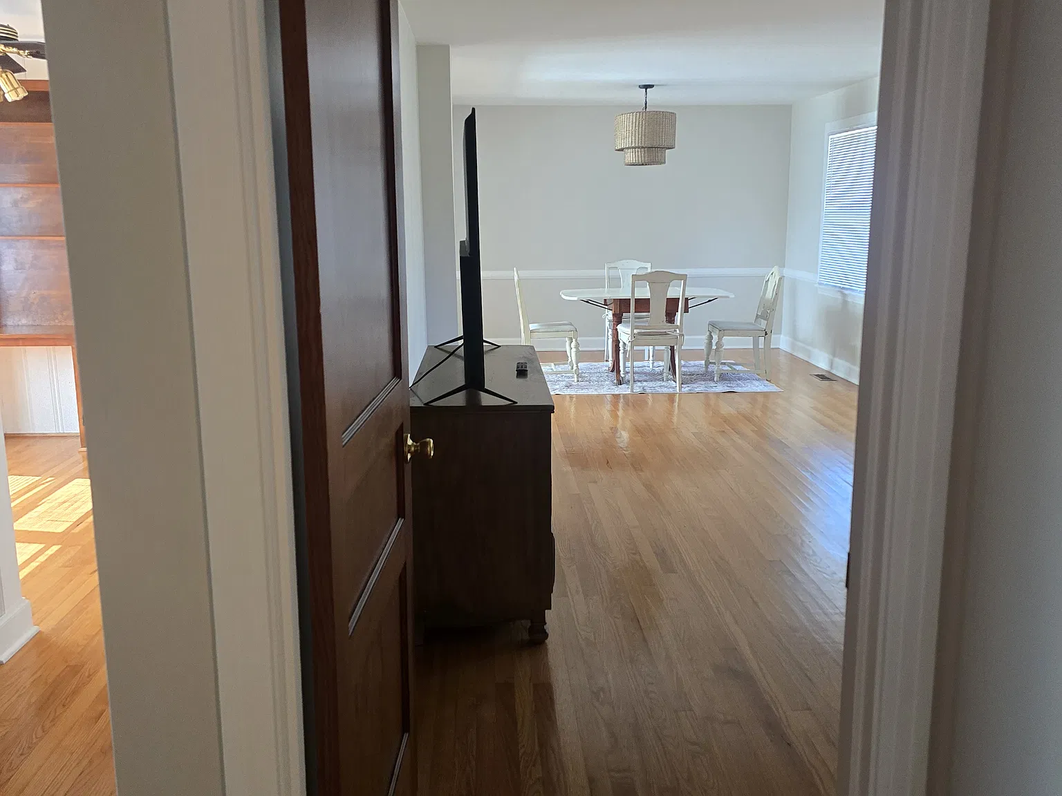2 bed, 1329 sqft, $2,100 — Photo 3