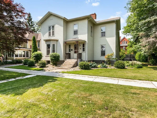 1112 Michigan Ave, La Porte, IN 46350