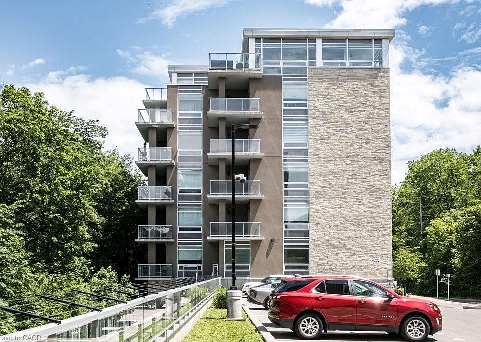 1st image of 479 Charlton Ave E #204