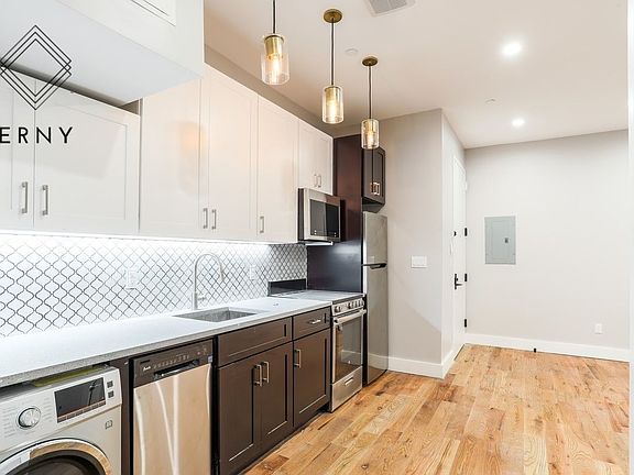 2nd image of 862 Dekalb Ave #B13