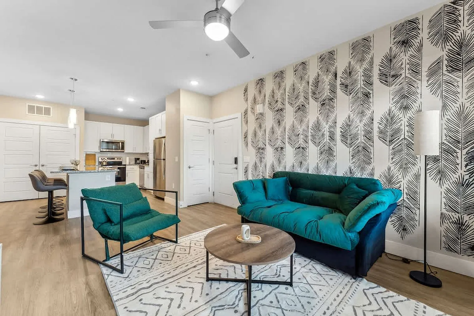 1 bed, 1.0 bath, $3,869 — Photo 2