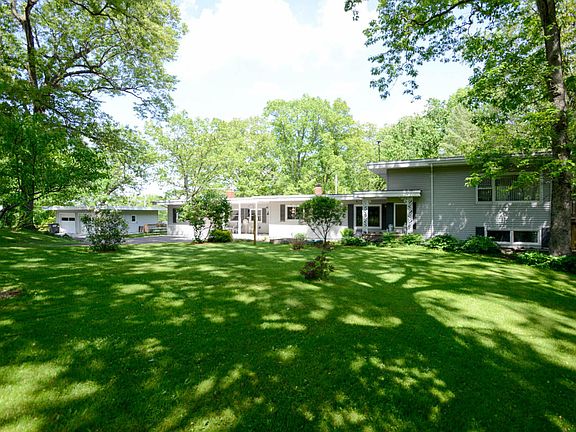 3rd image of 15771 East Ave N