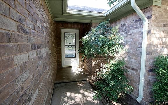 2nd image of 1742 Snipe Ln