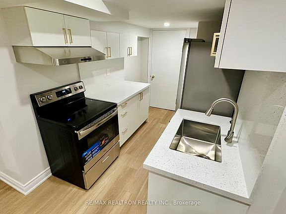 5th image of 511 Pleasant Ridge Ave #Basement