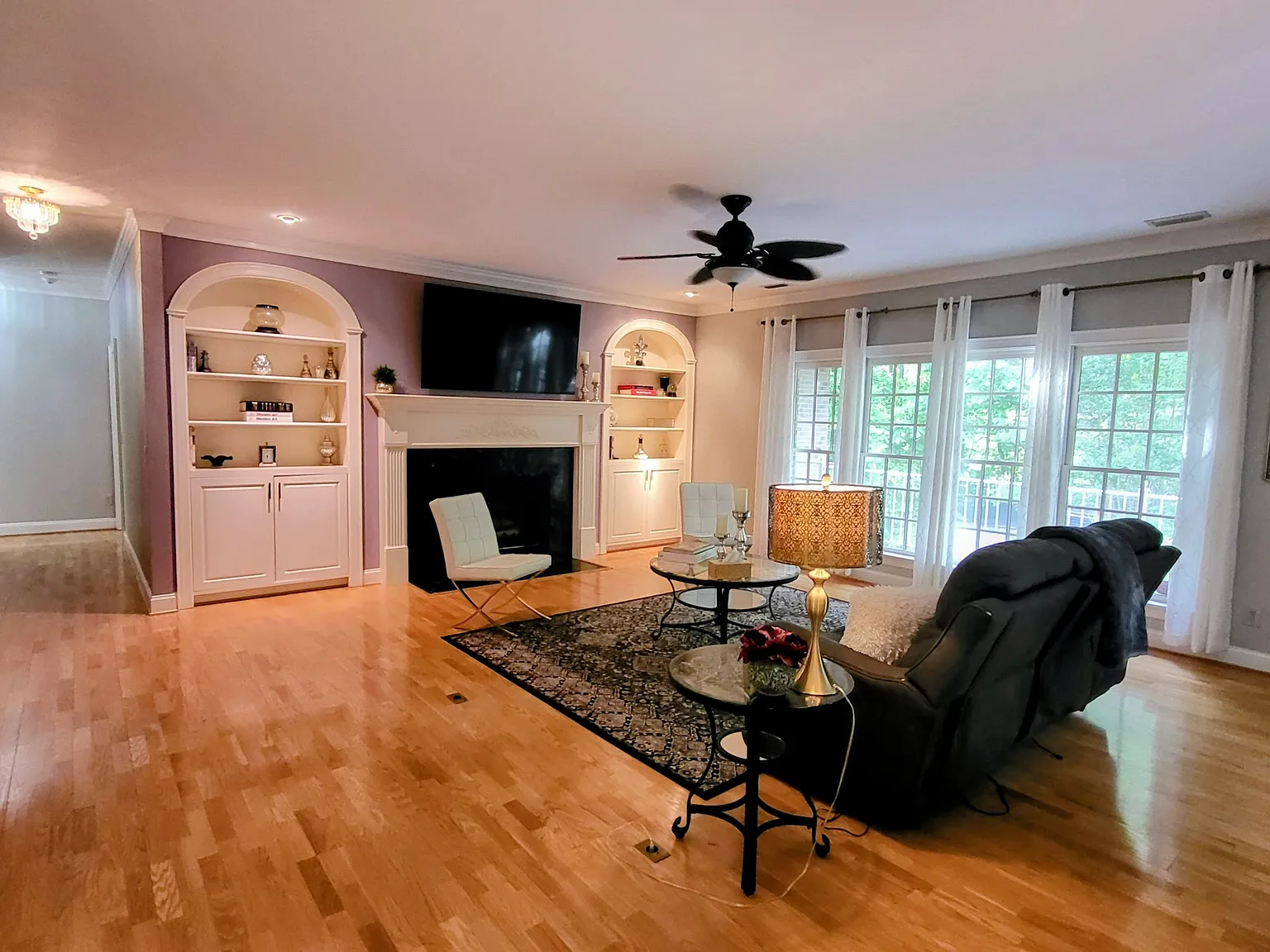4 bed, 6282 sqft, $4,395 — Photo 2