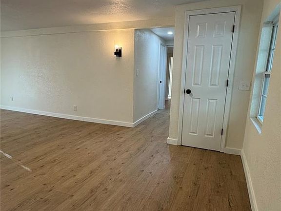 3rd image of 8409 Curly Ln
