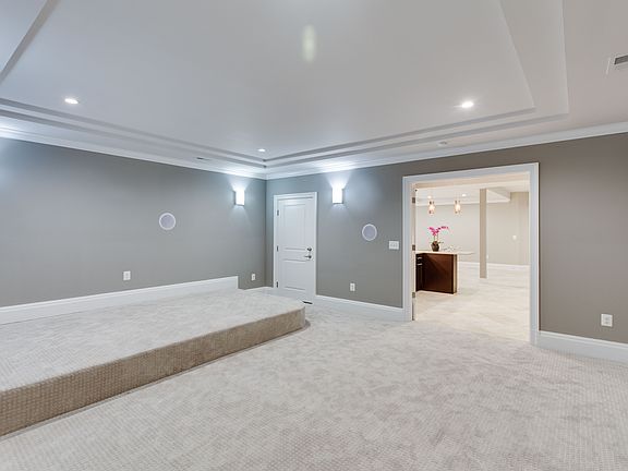 Pre-Wired & Tiered Seats