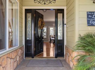 18675 Mountain View Dr, Pine Grove, CA 95665