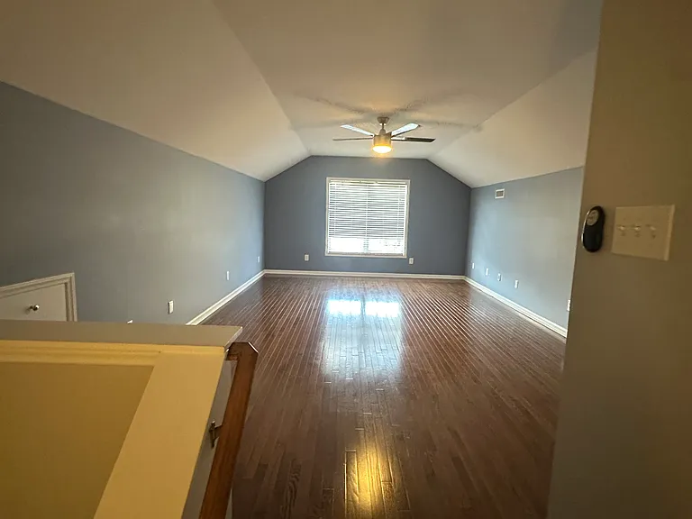 2503 Becketts Ridge Dr — Photo 40