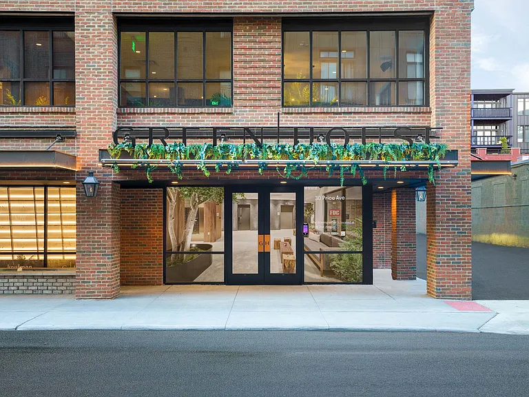 GreenHouse Short North — Photo 20