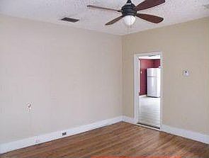 2nd image of 814 Richmond St APT C