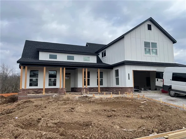 2621 Fairway Cir, Pea Ridge, AR 72751