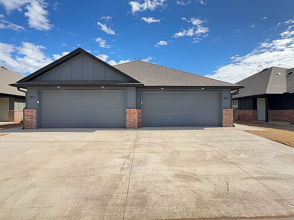 4th image of 11424 University Dr