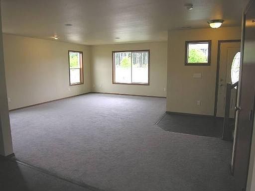 3rd image of 6902 Riverdale Dr SE