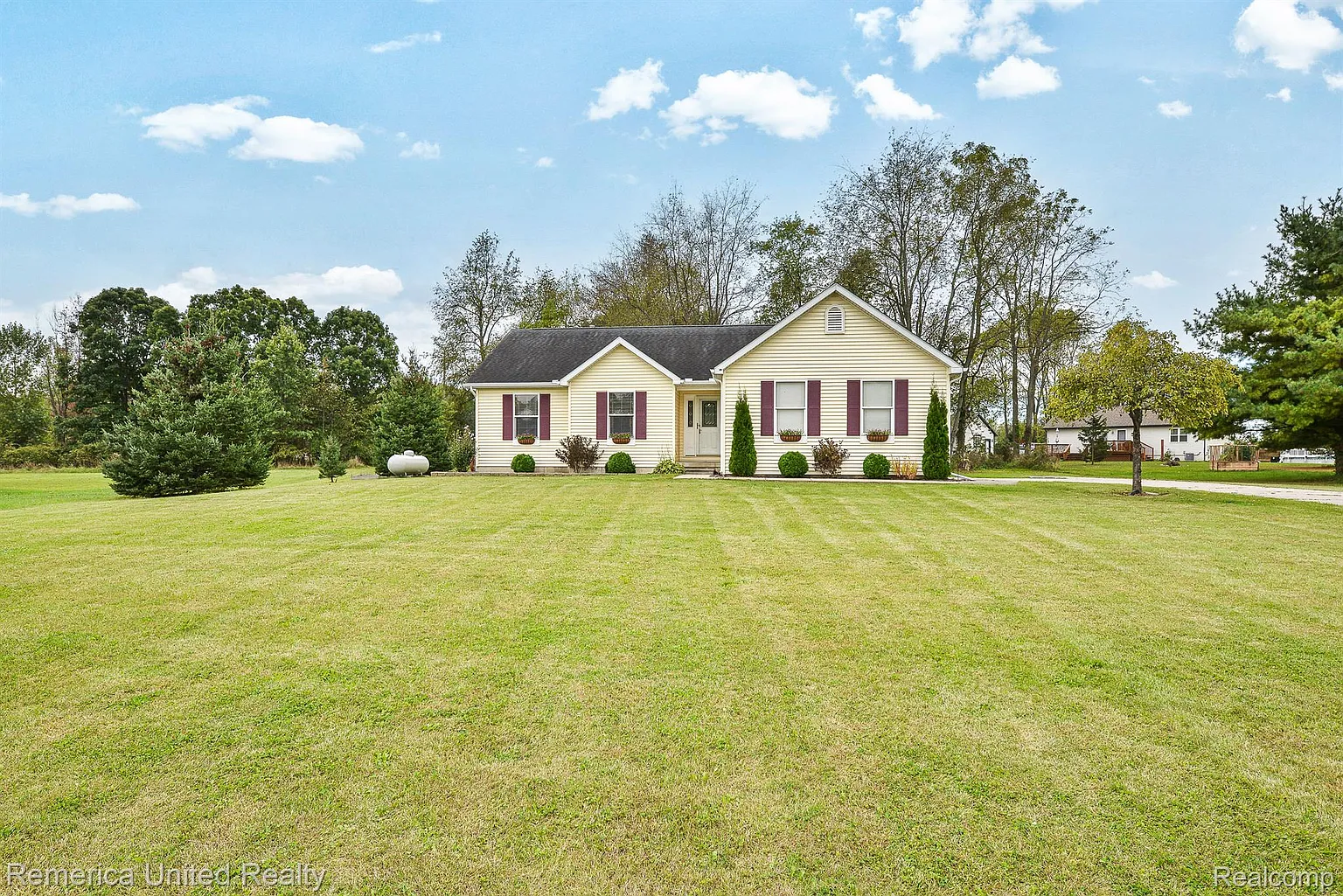 6383 Birch Meadows Ln photo 1