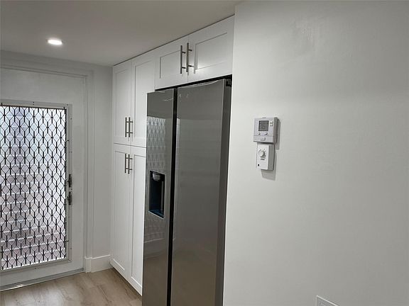 5th image of 9480 Sunrise Lakes Boulevard #211