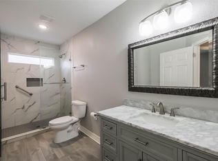 809 Vincent St, Houston, TX 77009