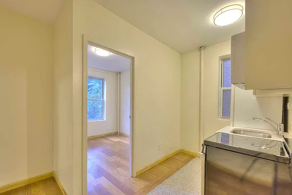 Rented by Bond New York | media 34