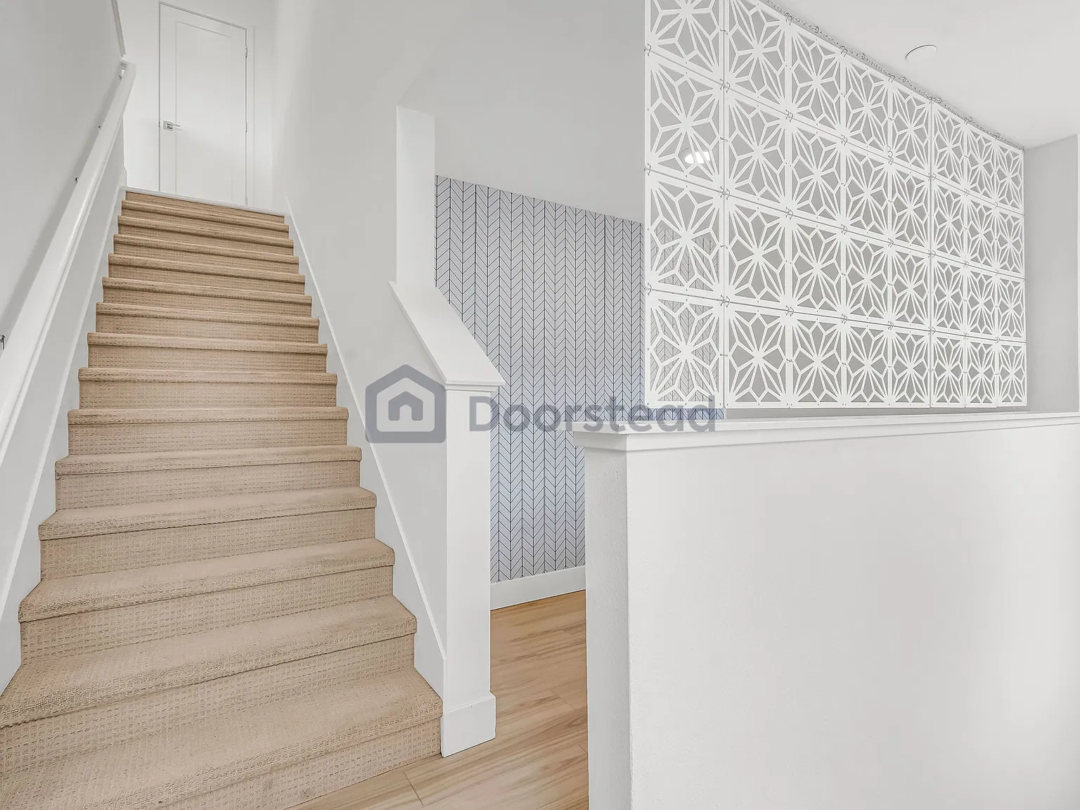 3 bed, 2.0 bath, 1831 sqft, $4,250 — Photo 3