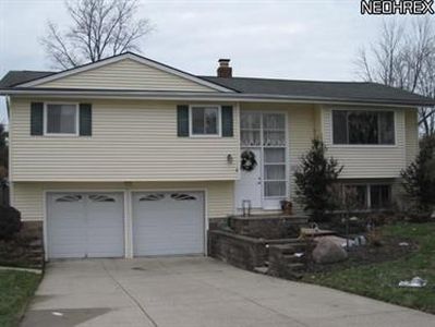28786 Lynhaven Dr, North Olmsted, OH, 44070