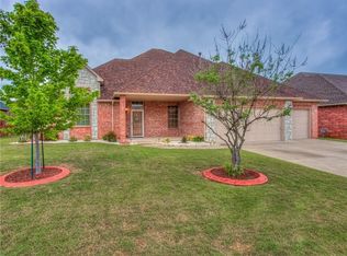 905 Erinova Dr, Yukon, OK 73099