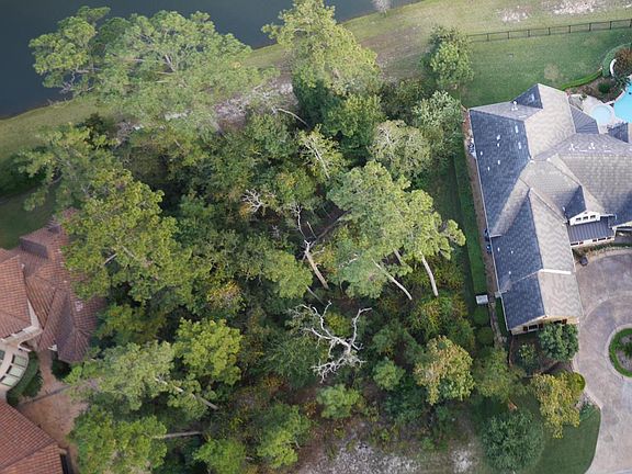 4th image of 15 Maroon Creek Ct