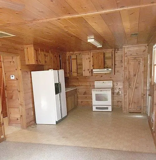 1 bed, $975 — Photo 1
