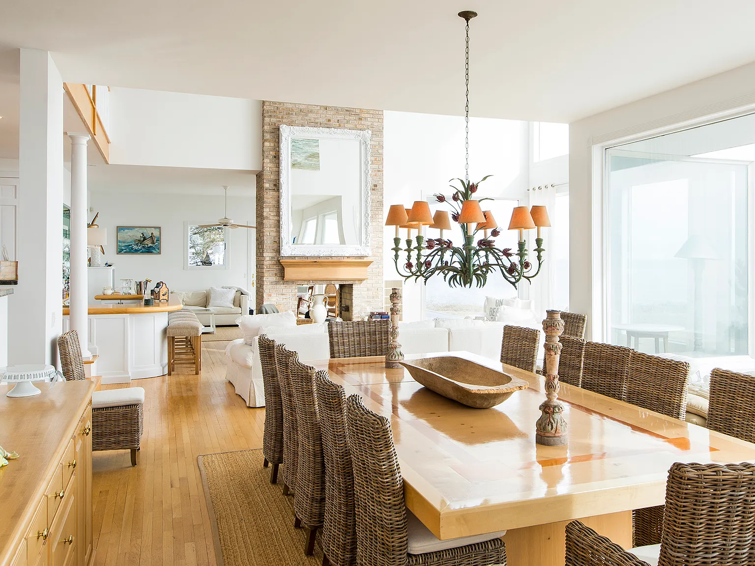 Montauk Oceanfront Home Plus Membership to Montauk Lake Club — Photo 4