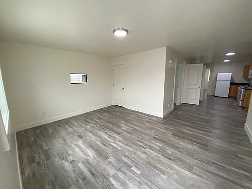 1954 Brock Dr #4 Photo 1