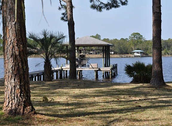 2nd image of 834 Plantation Dr