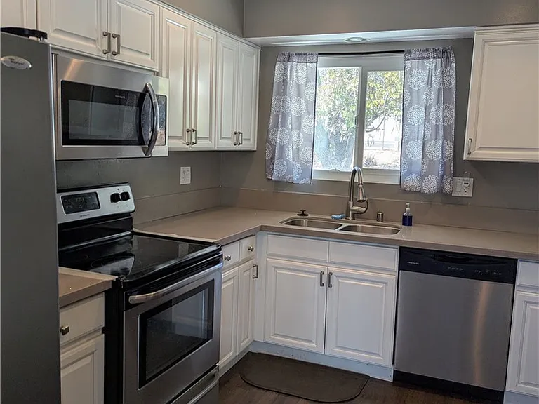 28635 Hoylake Ct — Photo 9