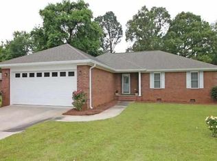 101 Meadow Glen Ct, Warner Robins, GA 31093