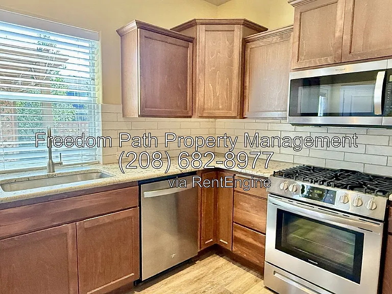 6622 N Cornwall St — Photo 11