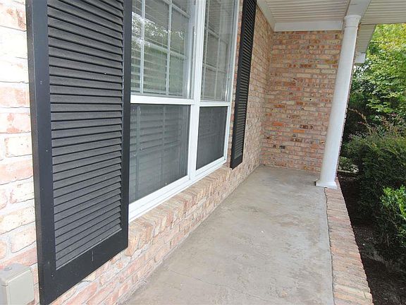 2nd image of 3839 Menendez Dr