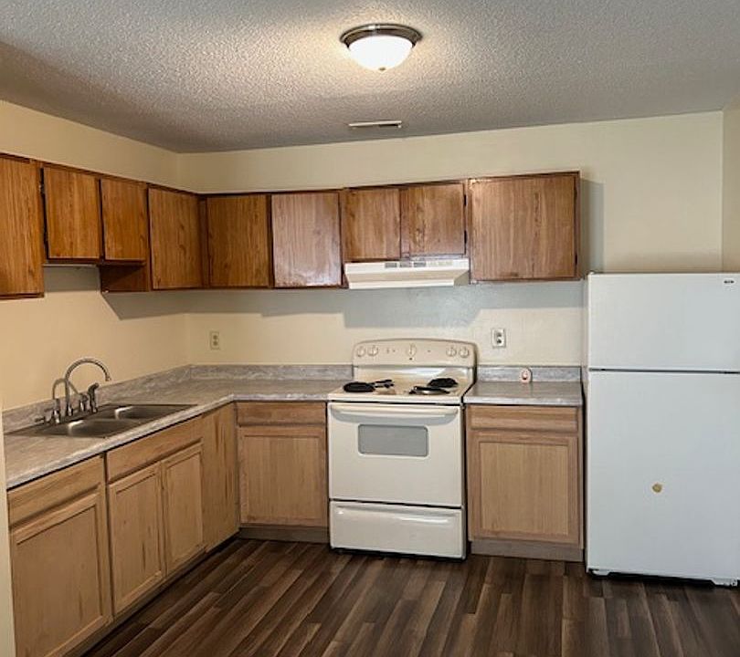 2nd image of 197 Lamplighter Ln #2B