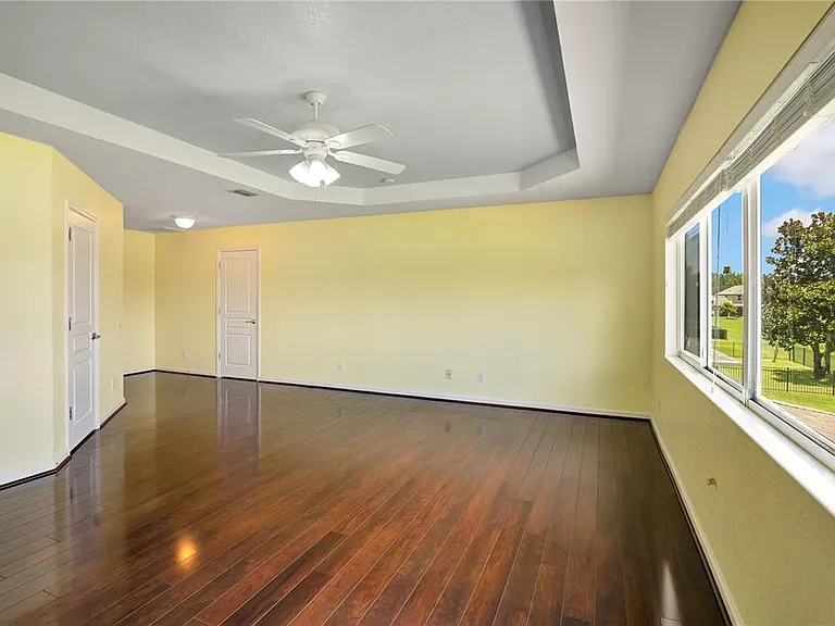 7325 Derexa Dr — Photo 28