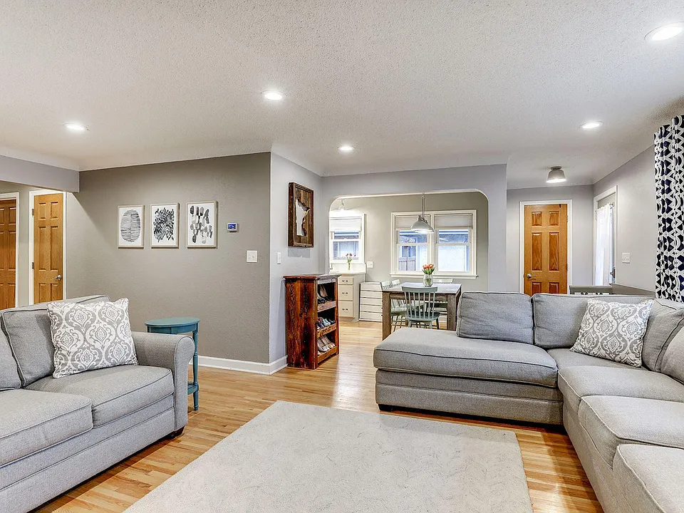 MAIN FLOOR LIVING ROOM -HARDWOOF FLOORS