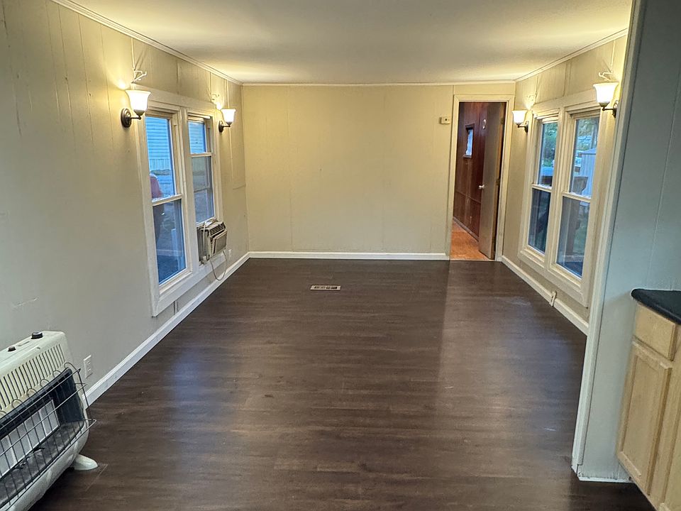 Kitchen to living room