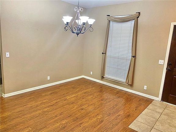 2nd image of 109 Hyltin St