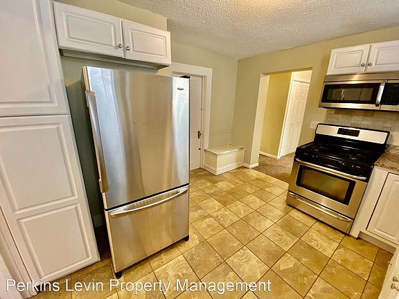 5th image of 3217 Dupont Ave S