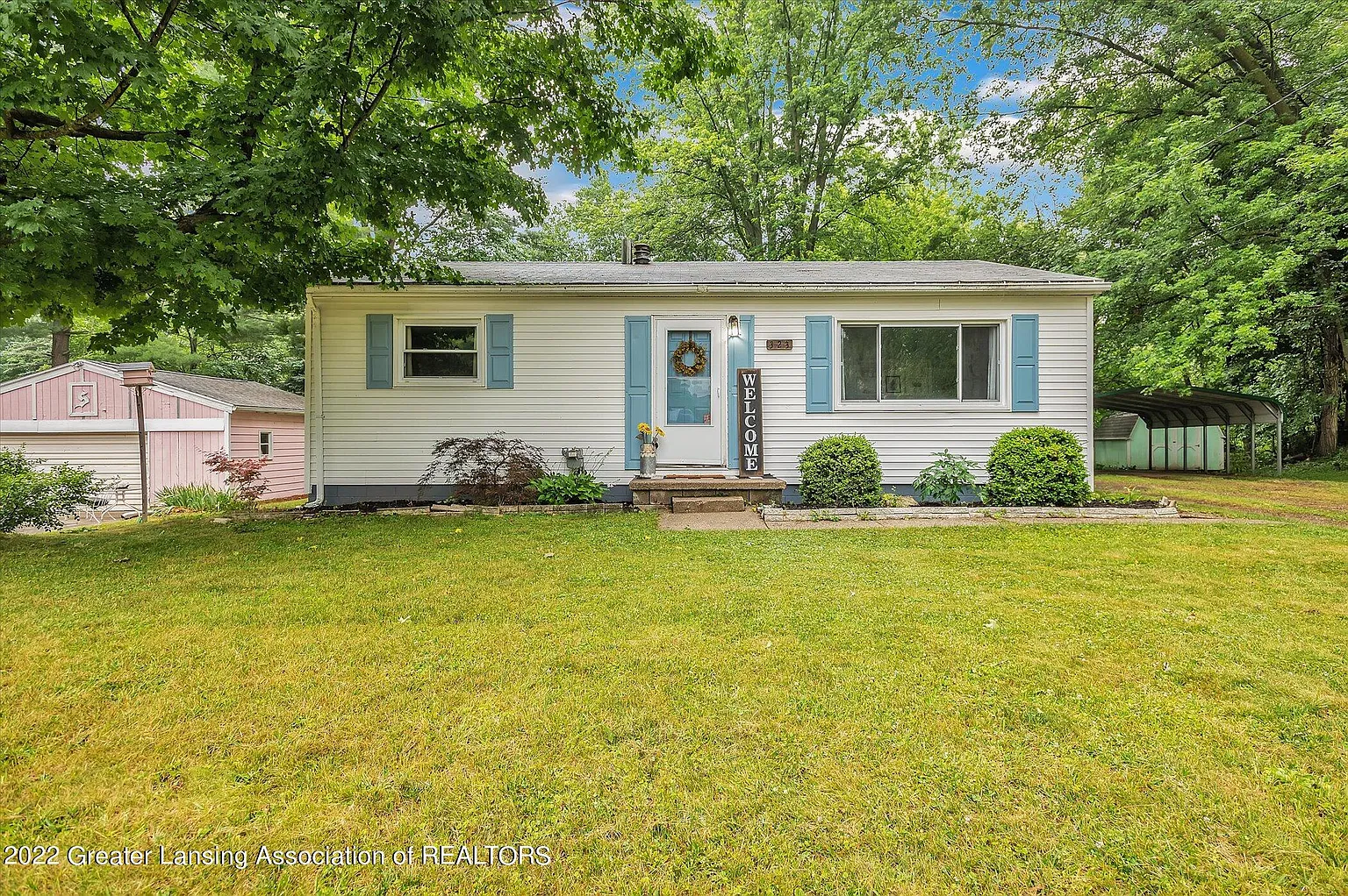 323 E Valley Ct photo 1