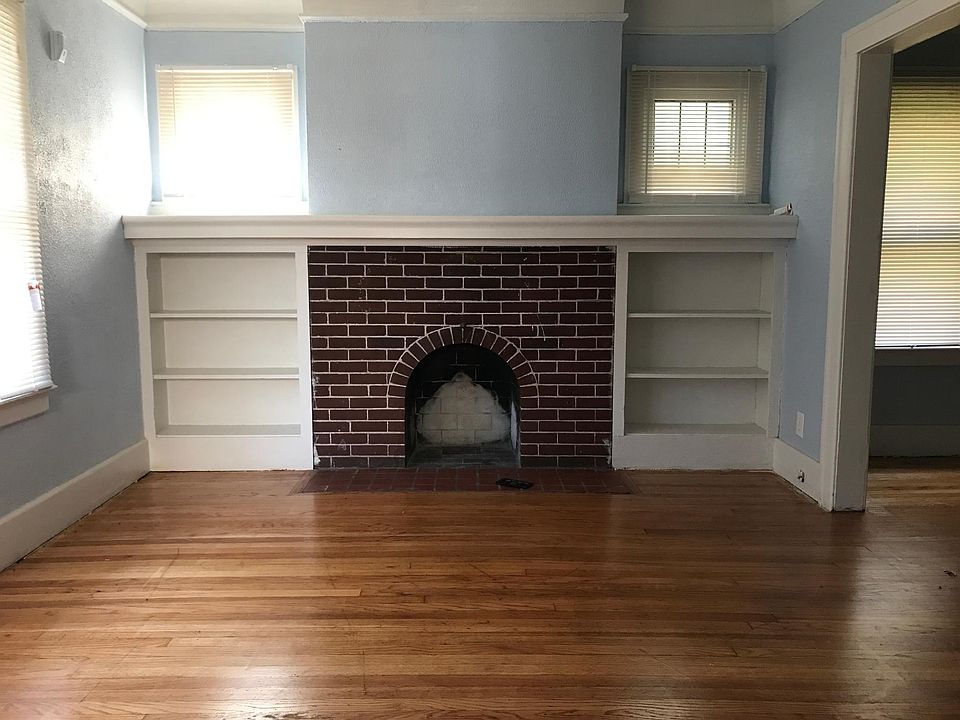 2nd image of 10338 Stoepel St