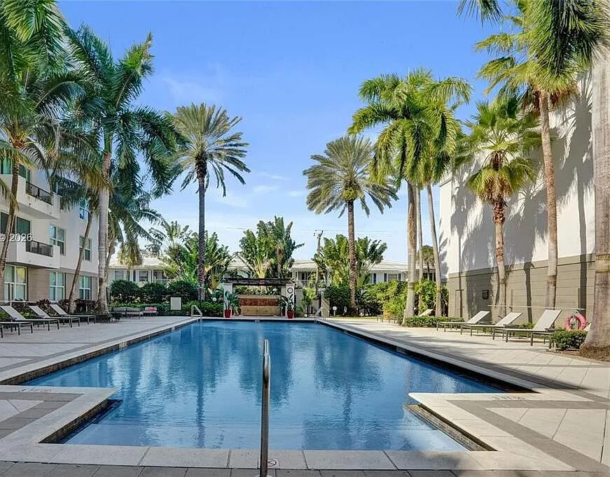 Lauderdale One Condo — Photo 3