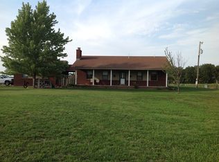 205 Rr 2, Stilwell, OK 74960