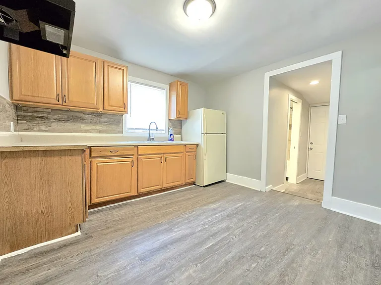 234 Studebaker St — Photo 5