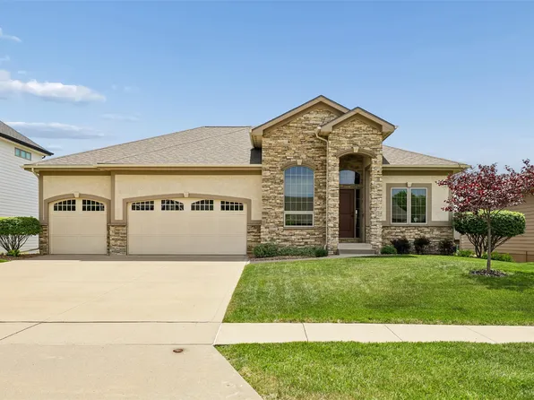 7140 Reed Ln, West Des Moines, IA 50266