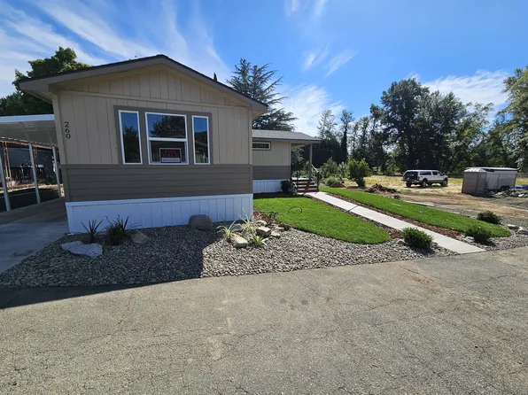 260 Jasmine Dr, Grants Pass, OR 97526